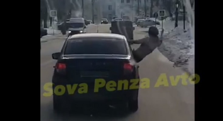 Водителя автомобиля с полуголой пассажиркой в Пензе накажут