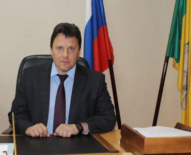 direktora-obrazovatelnykh-uchrezhdeniy-rasskazali-ministru-ob-itogakh-goda