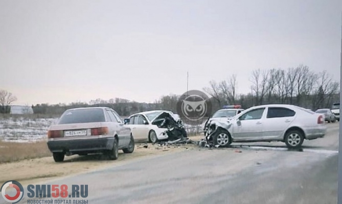 В Сети сообщают о жестком ДТП под Пензой