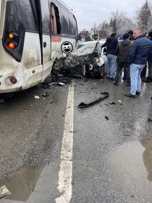 В Пензе в ДТП с автобусом погибли мужчина и ребенок