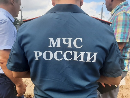 В Кузнецком районе ночной пожар охватил четыре домовладения