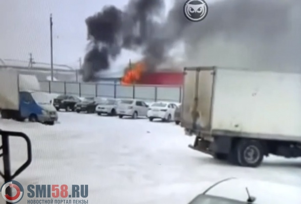 Пензенцы сообщают о серьезном пожаре на Севере