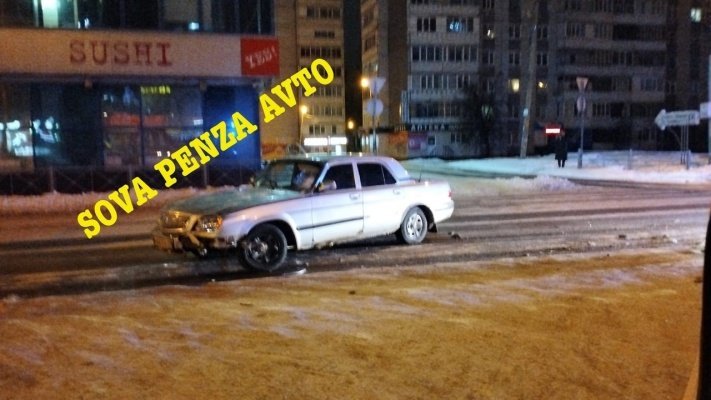 В полночь на проспекте Строителей в Пензе сбили девушку