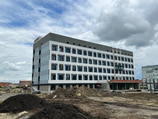 Новый корпус онкодиспансера в Пензе сравнили с многофункциональным центром