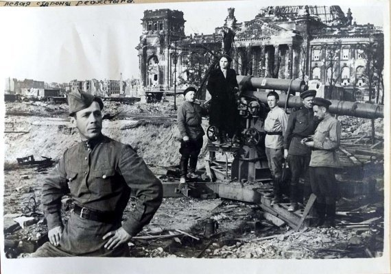 Семья из Пензы хранит уникальный фронтовой фотоальбом