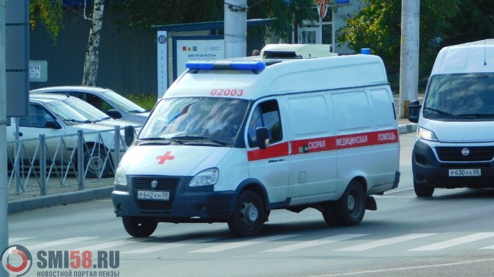На улице Терновского в Пензе «Приора» сбила юношу