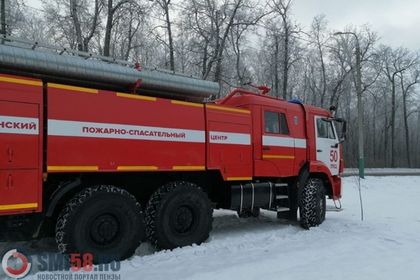 В Кузнецком районе мужчина выбрался из горящего дома благодаря извещателю