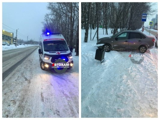 В Пензе водитель «Гранты» сбил людей на остановке