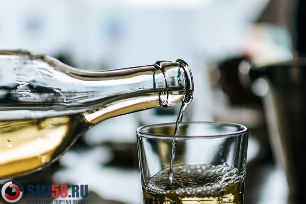 penzyachku-osudili-za-prodazhu-selchanam-alkogolnoy-otravy