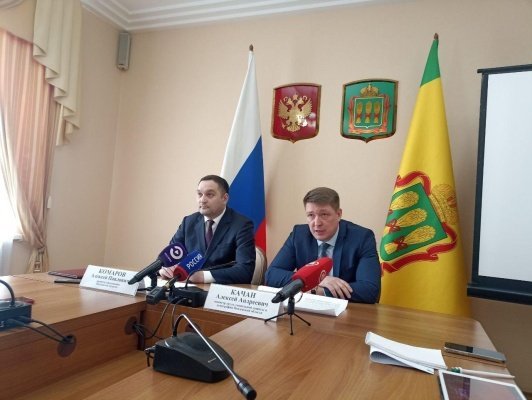 В Пензе прошел брифинг о новых мерах поддержки педагогов и семей