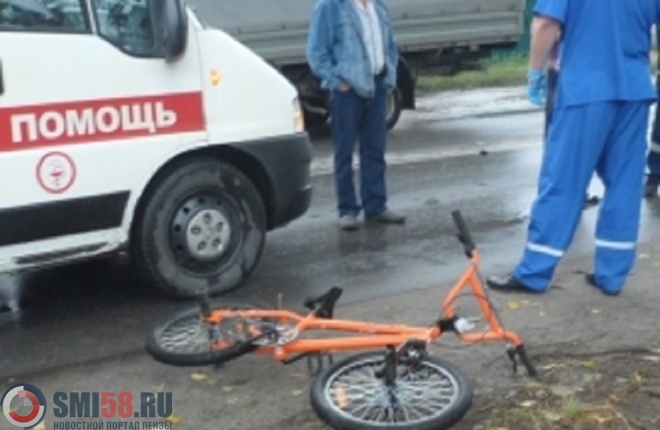 v-kuznetske-skoraya-priekhala-na-pomoshch-zhestoko-sbitomu-zhigulyami-velosipedistu