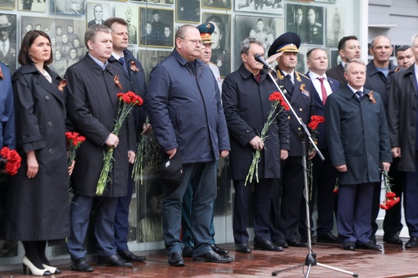 v-penze-zalozhili-pervyy-kamen-novogo-memoriala-chasovye-pamyati
