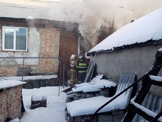 При пожаре на улице Хользунова в Пензе пострадал мужчина