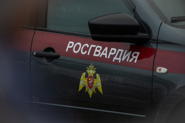 На Западной Поляне в Пензе семейная пара напала на таксиста